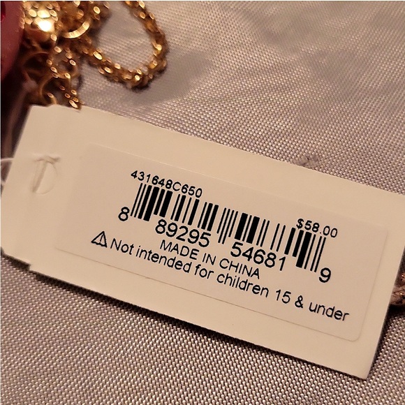 🍓 Betsey Johnson Strawberry Statement Necklace Pink Rhinestone w/ Red Gems NWT - Picture 9 of 10